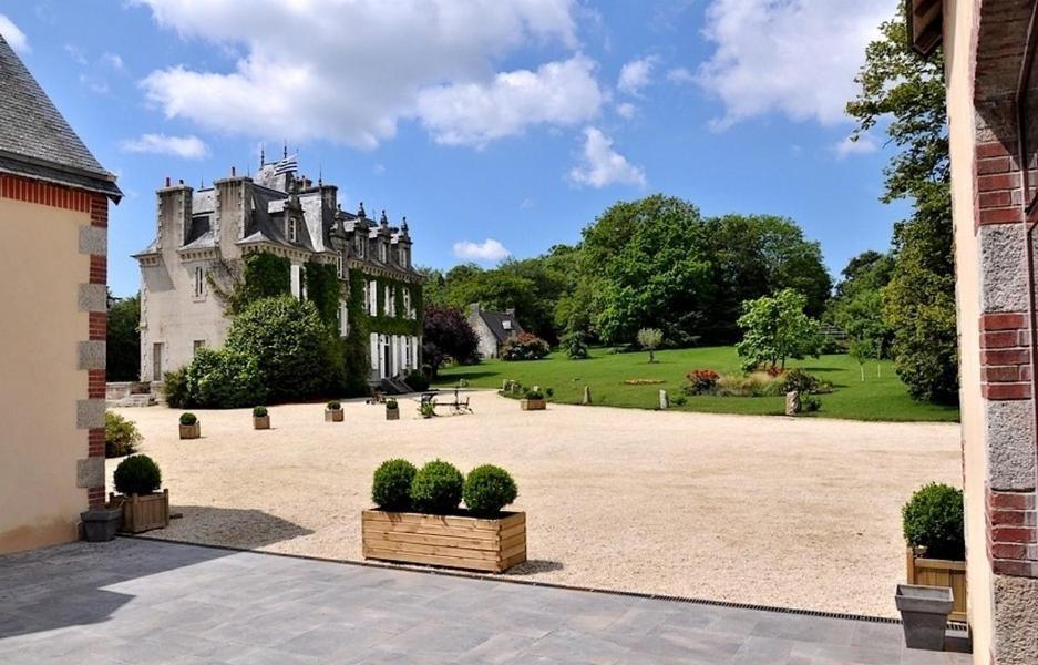 Manoir De Kerangosquer Bed & Breakfast Pont-Aven Exterior photo